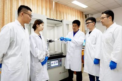 石大科研团队电解水催化材料研究获重要突破